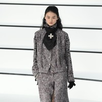 Koleksi terbaru Chanel fall 2020 di Paris Fashio Week, Paris, Prancis, Selasa [03/03/2020]. Photo by Pascal Le Segretain/Getty Images.
