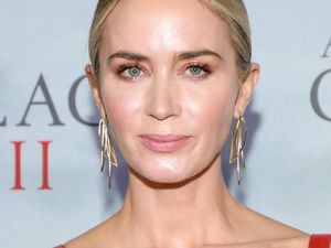 Emily Blunt Dikabarkan Gantikan Amber Heard di Aquaman 2