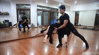 Kenapa dansa dikategorikan olahraga? Butuh timing, kecepatan, dan postur yang oke untuk bisa melakukannya. Harus bugar bukan? (Ari Saputra/detikHealth) 