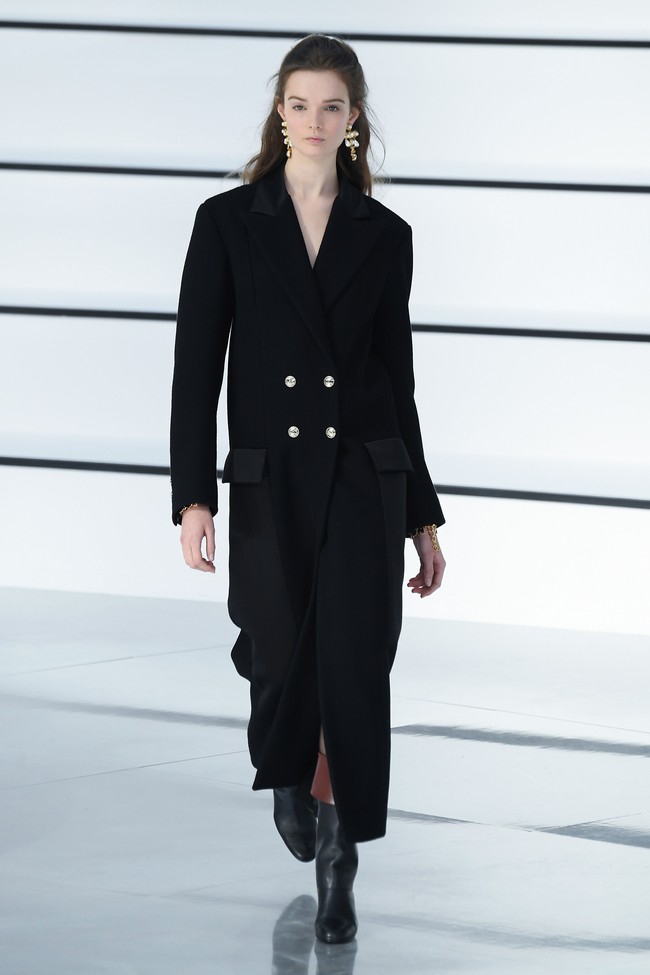 Koleksi terbaru Chanel fall 2020 di Paris Fashio Week, Paris, Prancis, Selasa [03/03/2020]. Photo by Pascal Le Segretain/Getty Images.