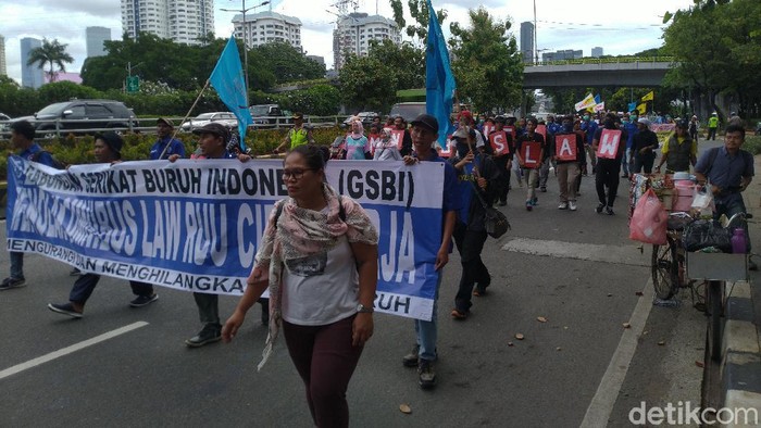 demo tolak omnibus law