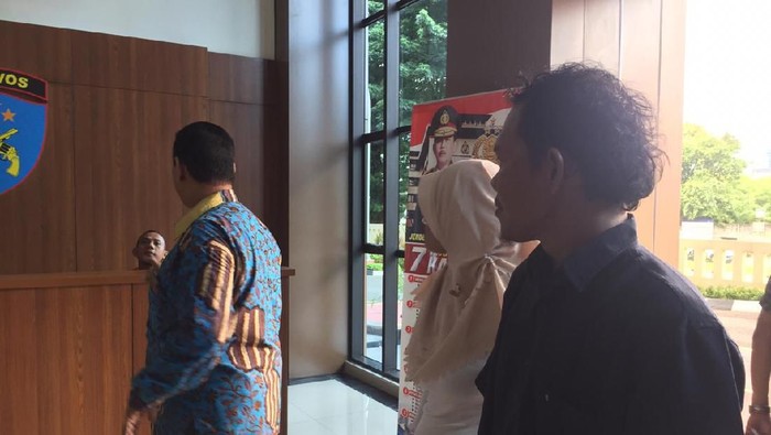 Keluarga dan pengacara anak korban pembunuhan datangi Polres Jakpus