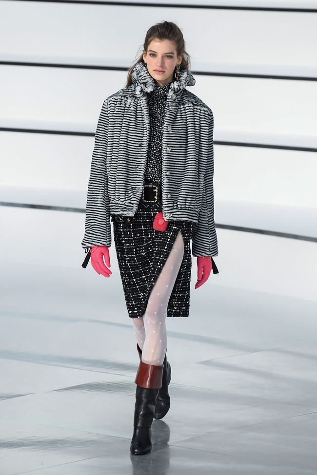 Koleksi terbaru Chanel fall 2020 di Paris Fashio Week, Paris, Prancis, Selasa [03/03/2020]. Photo by Pascal Le Segretain/Getty Images.