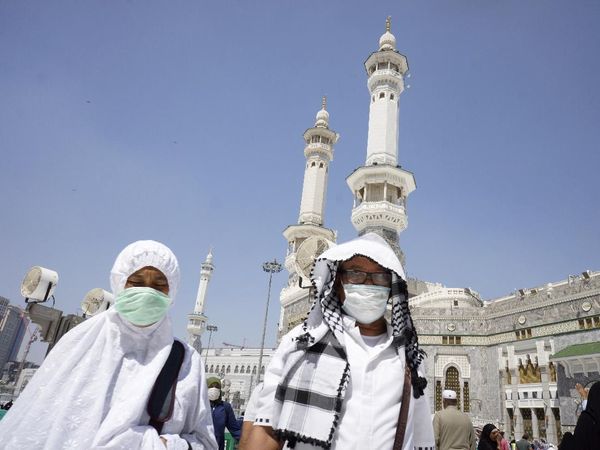 Otoritas Masjidil Haram Imbau Jemaah Pakai Masker