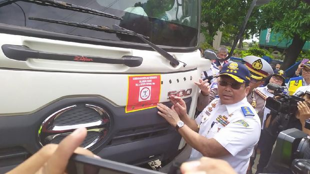 Razia di GT Priok, Kakorlantas: 10% Kecelakaan di 2019 Akibat Truk ODOL