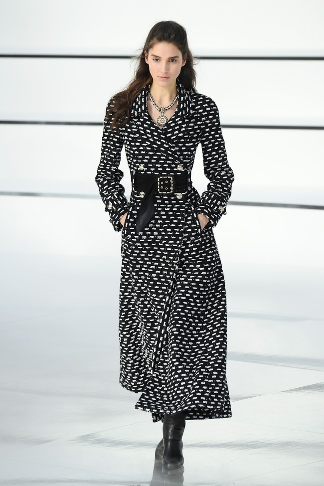 Koleksi terbaru Chanel fall 2020 di Paris Fashio Week, Paris, Prancis, Selasa [03/03/2020]. Photo by Pascal Le Segretain/Getty Images.