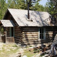Menurut cerita dan mitos orang-orang sekitar, kabarnya mahluk halus di kota ini masih sering berkeliaran. Beberapa bahkan mengaku melihat penampakan dan mendengar suara-suara aneh yang keluar dari salah satu tempat hiburan kota Garnet. Foto: dok. buzznick