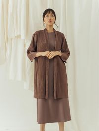 7 Pilihan Kardigan Cantik untuk Bekerja dari Brand-brand Lokal