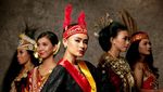 Potret Keragaman Indonesia Lewat Busana Puteri Indonesia 2020