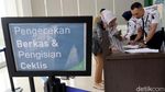 Aktivitas di Kantor BPJS Kesehatan Bandung Usai Iuran Batal Naik