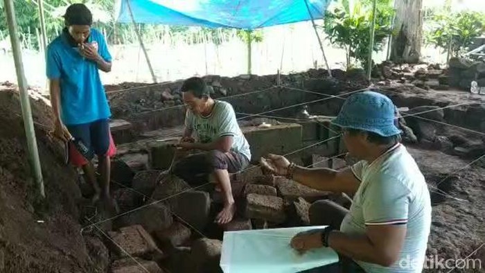 BPCB Lakukan Total Ekskavasi Candi Keboireng Pasuruan