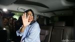 Lambaikan Tangan, Karen Agustiawan Keluar Rutan Kejagung