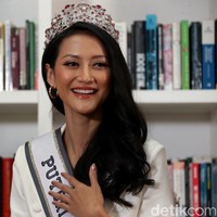 Ayu Maulida atau akrab disapa Ayuma, wajah cantiknya khas Jawa. Kedua orangtuanya memang berasal dari Jawa. Dan bagi Ayuma, menjadi Puteri Indonesia adalah impian terbesarnya sejak kecil.