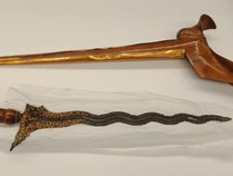 Terpopuler: Keris Naga Siluman Pulang Kampung