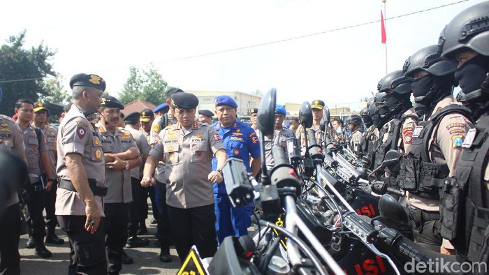 Rapat Kerja Teknis Badan Pemelihara Keamanan (Baharkam) Polri Tahun Anggaran 2020 resmi dibuka. Rapat kerja tersebut dibuka Wakapolri Komjen Pol Gatot Eddy Pramono di Pusdik Sabhara Porong, Sidoarjo.