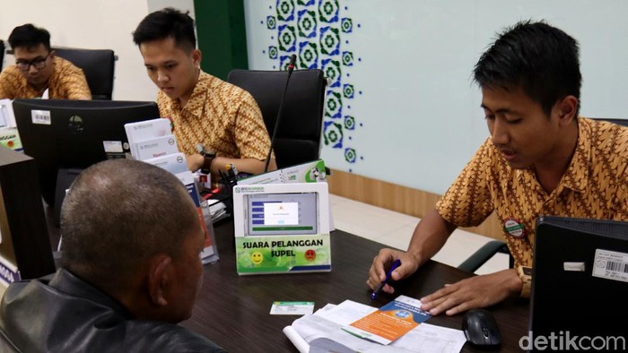 Mahkamah Agung (MA) membatalkan kenaikan iuran BPJS Kesehatan. Keputusan pembatalan kenaikan iuran tersebut menuai beragam respon dari masyarakat.