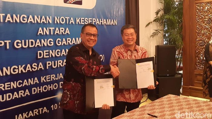 MoU Pembangunan Bandara Kediri MoU Pembangunan Bandara Kediri