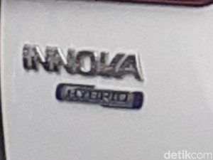 Nama Baru Innova 2023 Berteknologi Hybrid: Hycross hingga Zenix