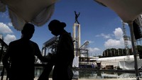 Menurut Anies, penemuan positif Corona berada di Depok sehingga beberapa fasilitas umum di Jakarta yang sering digunakan masyarakat Jabodetabek perlu mendapat perhatian.