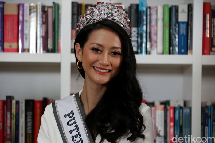 Puteri Indonesia 2020 - Raden Roro (Rr) Ayu Maulida
