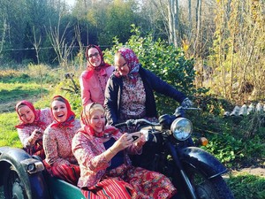 Inilah Kihnu, Pulau Tersembunyi yang Mayoritas Penduduknya Wanita