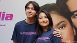 Pose Dua Bintang Melankolia, Jennifer Coppen dan Ari Irham