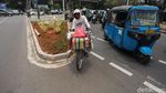Duh! Jalur Sepeda Ini Kok Nabrak Trotoar