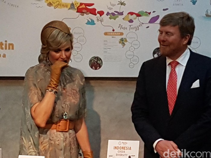 Raja Williem dan Ratu Maxima Cicipi Cokelat Indonesia Raja Williem dan Ratu Maxima Cicipi Cokelat Indonesia