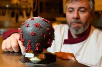 Wow! Chef Ini Bikin Cokelat Telur Paskah Berbentuk Virus Corona