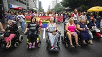 Sejumlah wanita penyintas disabilitas ikut serta dalam aksi peringatan Hari Perempuan Internasional di Sao Paulo, Brasil, Minggu (8/3) lalu. AP Photo/Andre Penner