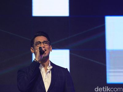 Gaya Afgan Hangatkan Peluncuran vivo V19