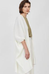 7 Pilihan Kardigan Cantik untuk Bekerja dari Brand-brand Lokal