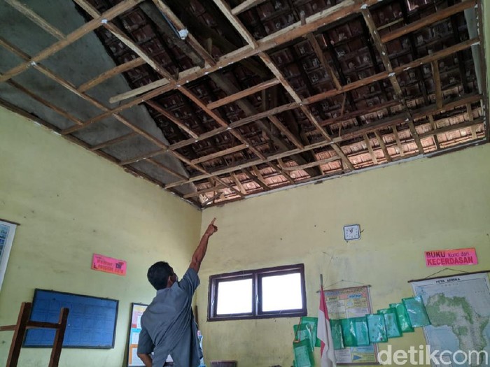 sekolah rusak di ponorogo