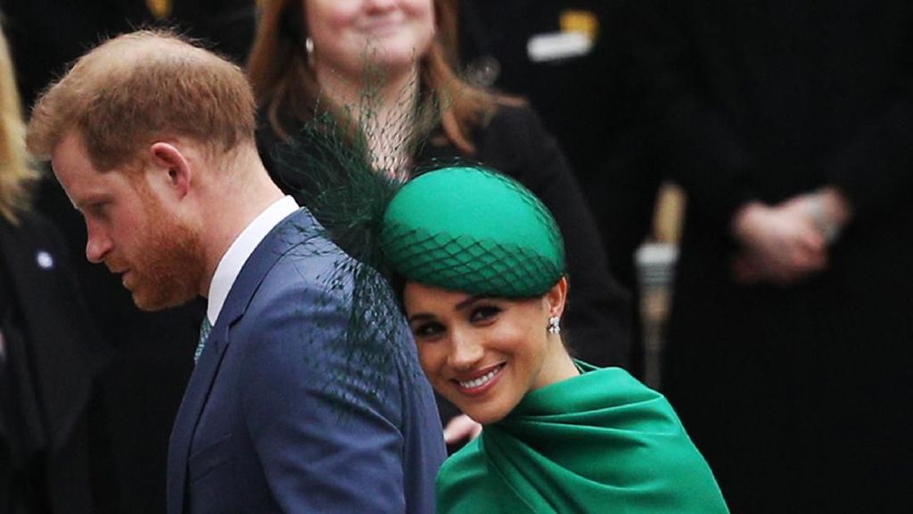Meghan Markle Pekerjakan Mantan Asisten David & Victoria Beckham Meghan Markle Pekerjakan Mantan Asisten David & Victoria Beckham