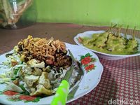 Sate Blendet Bersaus Rempah yang Gurih Wangi dari Ponorogo