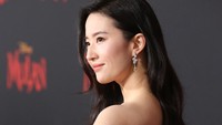 Penampilannya itupun dipuji oleh banyak media. Getty Images for Disney/Jesse Grant
