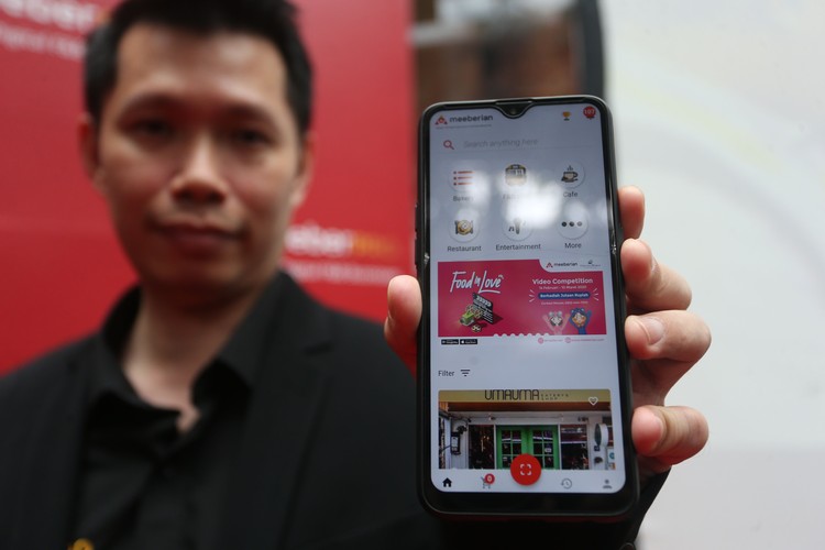 Telah hadir aplikasi kasir online dimana pesanan dan pembayaran dari aplikasi Meeberian terintegrasi dengan aplikasi Point of Sales (POS).