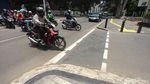 Duh! Jalur Sepeda Ini Kok Nabrak Trotoar