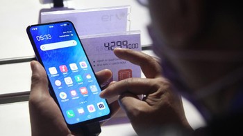 Ponsel ini dibekali prosesor Qualcomm Snapdragon 675 dan RAM 8GB. Ada dua opsi memori internal yaitu 128GB dan 256GB. Foto: Ari Saputra/detikINET