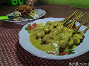 Sate Blendet Bersaus Rempah yang Gurih Wangi dari Ponorogo