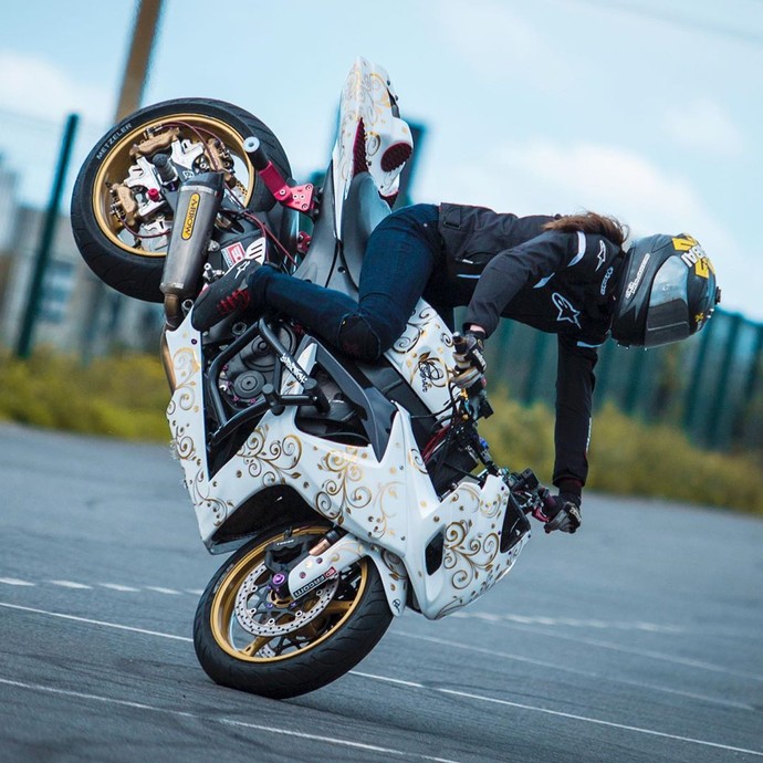 Sarah Lezito, Si Cantik Spesialis Penakluk Moge - Foto 2