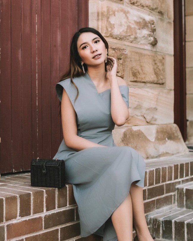 Selanjutnya ada Acha Sinaga. Acha mendapatkan darah keturunan Batak dari kedua orangtuanya. Dari parasnya pun terlihat bahwa Acha memiliki keturunan Batak. Acha sendiri kini telah menikah dengan seorang pria yang juga berdarah Batak. Foto: Instagram