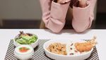 Rajin Belajar Masak, Ini Vebby Palwinta dengan Ramen dan Steak Buatannya