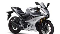Matt Silver adalah warna trendi untuk generasi baru. Grafik telah dirancang ulang dan digunakan. Misalnya, dengan menambahkan strip dinamis ke bagian depan dan tangki bahan bakar, gunakan biru dan Matt Black, layaknya motor sport terbaik Yamaha YZF-R1, tambah juru bicara Yamaha. Foto: Pool (thai.webike/Yamaha)