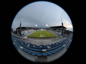Lihat Lagi Laga Liga Italia Tanpa Suporter Imbas Corona