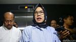 Lambaikan Tangan, Karen Agustiawan Keluar Rutan Kejagung