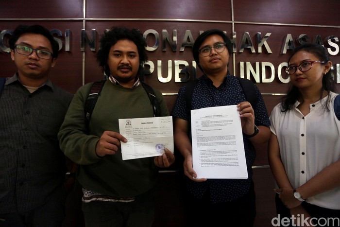 Tim Advokasi Lapor Komnas HAM Soal Penanganan Demo September 2019 Tim Advokasi untuk Demokrasi melapor ke Komnas HAM. Pelaporan itu terkait adanya dugaan pelanggaran HAM pada penanganan demo September 2019.