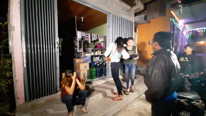 Sebanyak 150 pemandu lagu di eks lokalisasi Loa Hui mengungsi usai ada penyerangan sejumlah orang (dok. Istimewa)