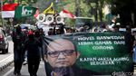 Aksi Bakar Ban Warnai Demo Kasus Sarang Burung Walet Novel Baswedan