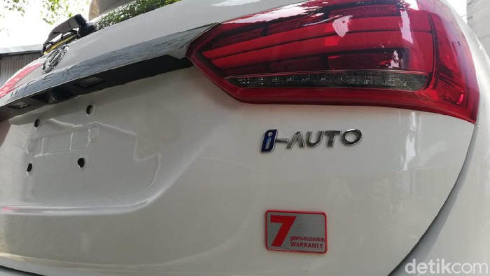 DFSK Glory i-Auto